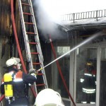 Brandbekämpfung im Zwischendeckenbereich