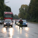 Es mußte leider für einen Baum die gesamte Straße kurz gesperrt werden, Stadtaus...