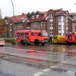 Einsatz Winsener Str.: 4 FFén mit je 2 LF, BERF Harburg, AB Hafen, B-Dienst Süd, U-Dienst.
Alle Bilder FF Rönneburg.