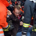 Eine männliche Person wurde gerettet und an den Rettungsdienst übergeben