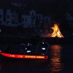 Kleinboot FF Rissen auf Sicherungsfahrt  Copyright elbebilder.de