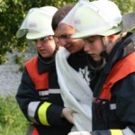 Welche anschließend an Land versorgt wurden. ©FF Neuengamme