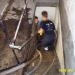 Fahrstuhlschachtzugang einer Behörde in der Innenstadt (c) FF Osdorf
