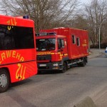 Im Hintergrund der Gerätewagen Fernmeldetechnik der Freiwilligen Feuerwehr Altona, die den Einsatzleitwagen der Feuerwehr Hamburg im Hintergrund mit Personal besetzte. (c) Sebastian Schwebe