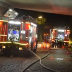 Hier brennt das 1. Reetdachhaus in Wilhelmsburg - Bild: Citynewstv.de