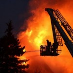 Hier brennt das 2. Reetdachhaus in Francop - Bild: Citynewstv.de