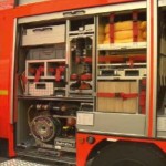 Pallholz/hydr. Rettungsgerätesatz m. Schere u. Spreizer u. Rettungszylindern/pneum. Hebekissensatz, Pedalschneider