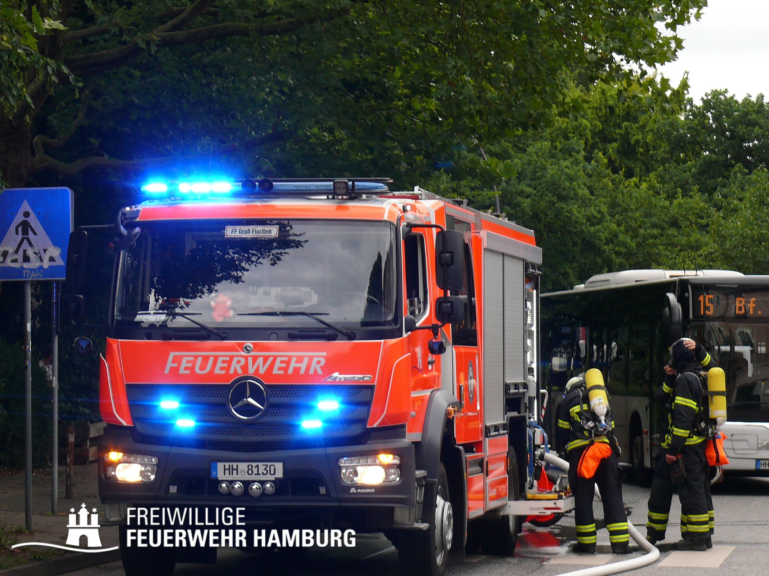 Entstehender Dachstuhlbrand An Wohngeb ude In Othmarschen Konnte entstehender-dachstuhlbrand-an-wohngeb-ude-in-othmarschen-konnte
